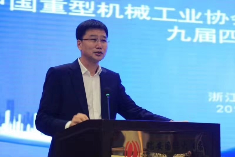 桥式起重机理事会各位专家代表一行来参观金沙澳门(中国)唯一官方网站
