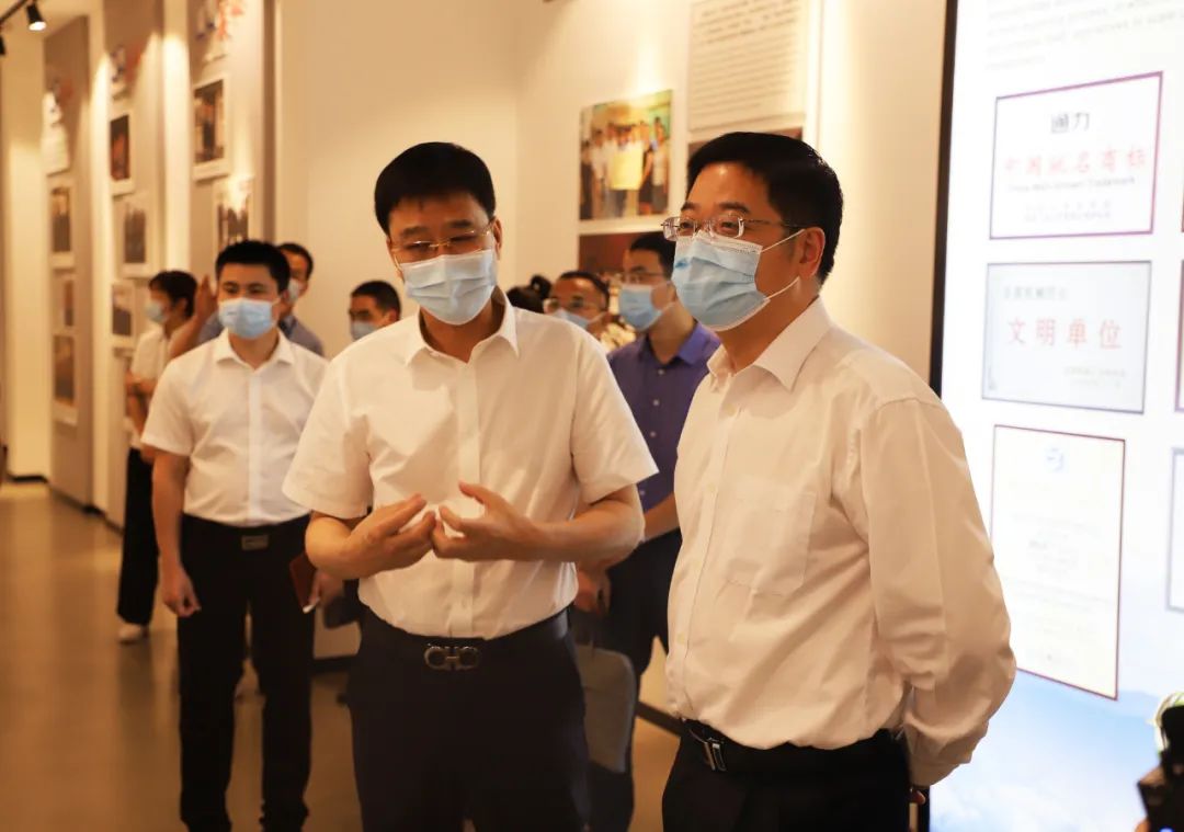 温州市委常委、市纪委书记、市监委主任张建明莅临金沙澳门(中国)唯一官方网站科技调研