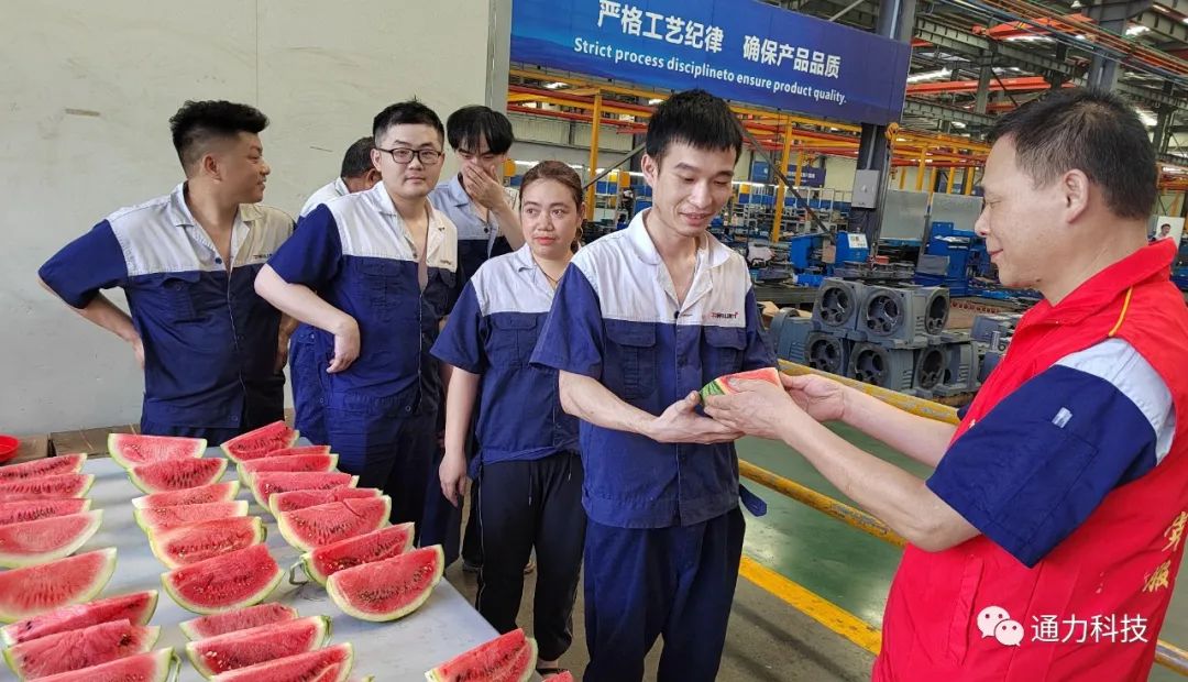 文化 | 金沙澳门(中国)唯一官方网站科技开展“夏日送清凉”活动