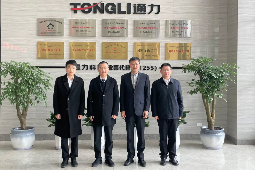 瑞安市委副书记、市长秦肖调研金沙澳门(中国)唯一官方网站科技，助力企业“开门红、开门好”